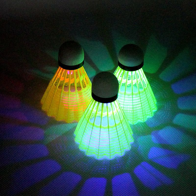 WELKIN 4pcs Dark Night LED Glo - Badminton Nylon Shuttlecock recension och pris